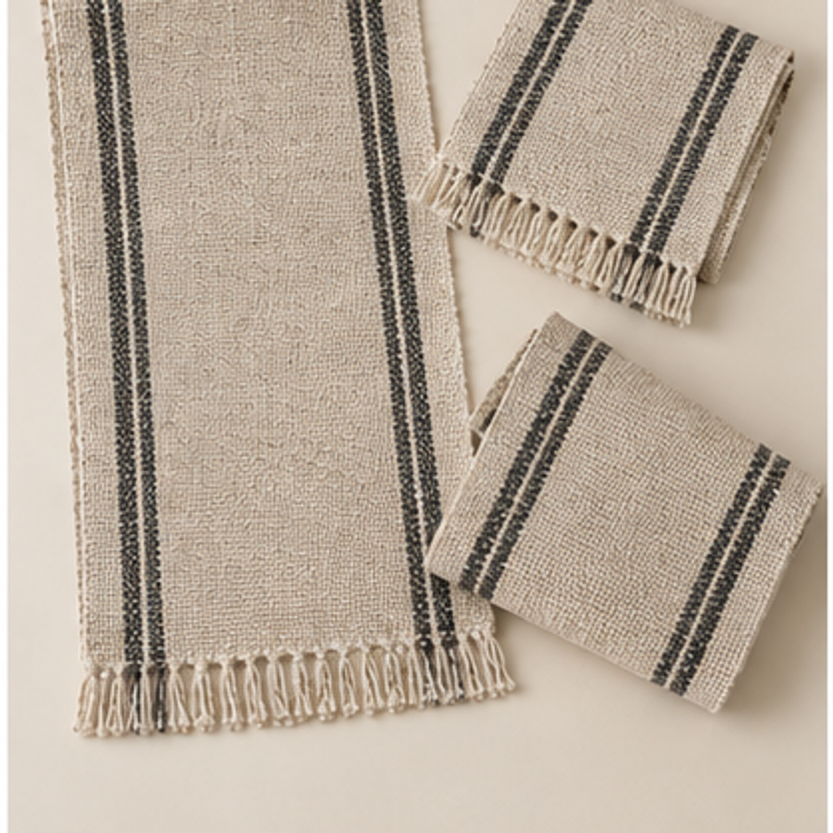 Woven Table Runner — overview